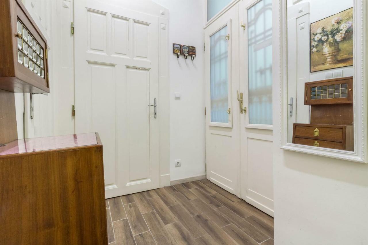 Vori Vori De Luxe Apartment บูดาเปสต์ ภายนอก รูปภาพ