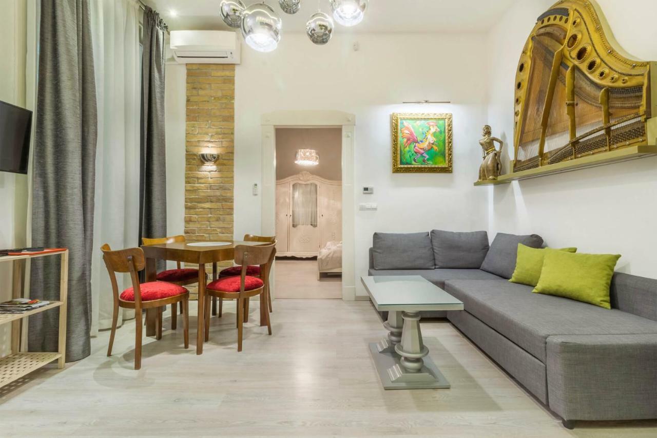 Vori Vori De Luxe Apartment บูดาเปสต์ ภายนอก รูปภาพ
